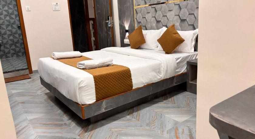 Hotel Arts Palace in Mumbai