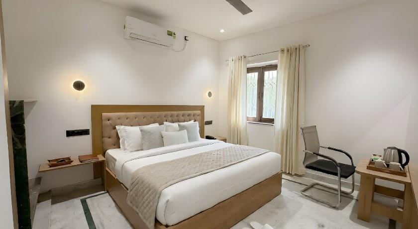 Hotel Star City in Delhi