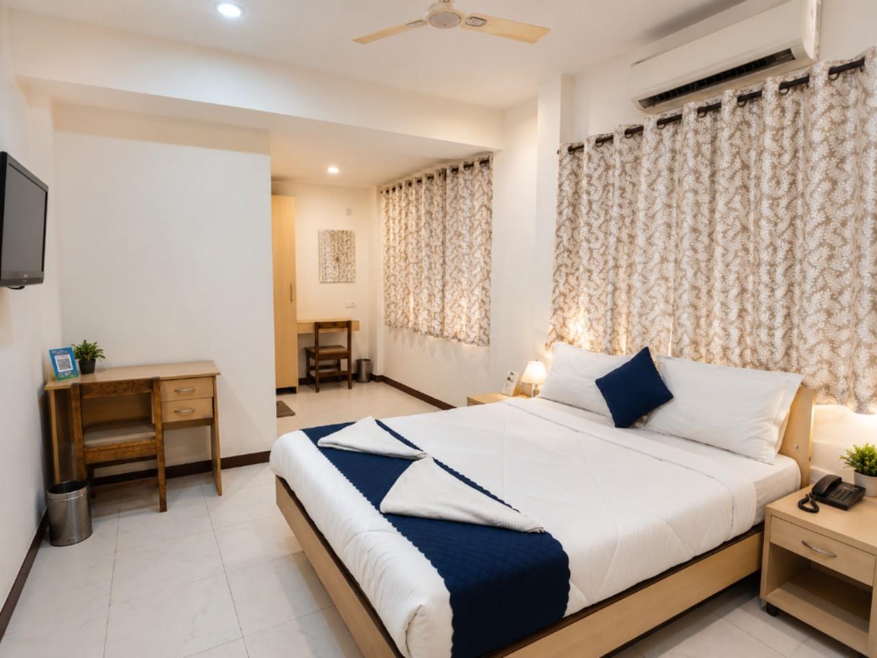 Hotel Seaside Inn in Vasai Virar