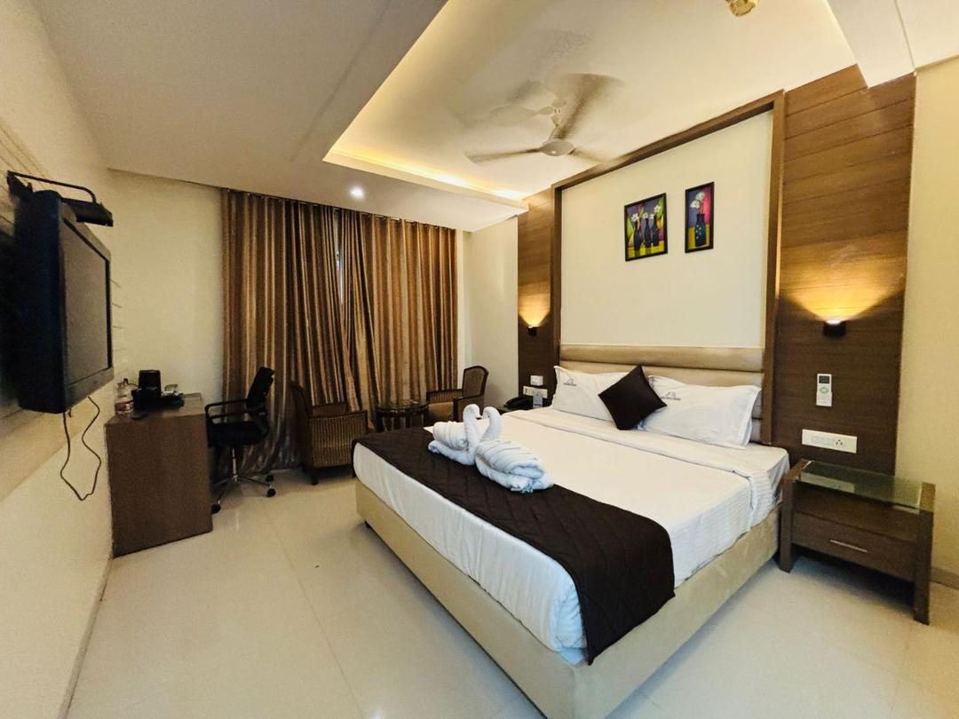 Hotel Lotus Grand Jubilee in Hyderabad