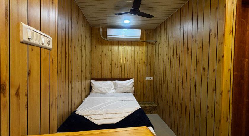 Hotel PKs  Shahanai in Thane