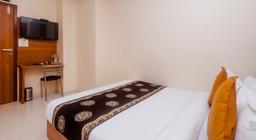 Hotel Aiston Inn in Mumbai
