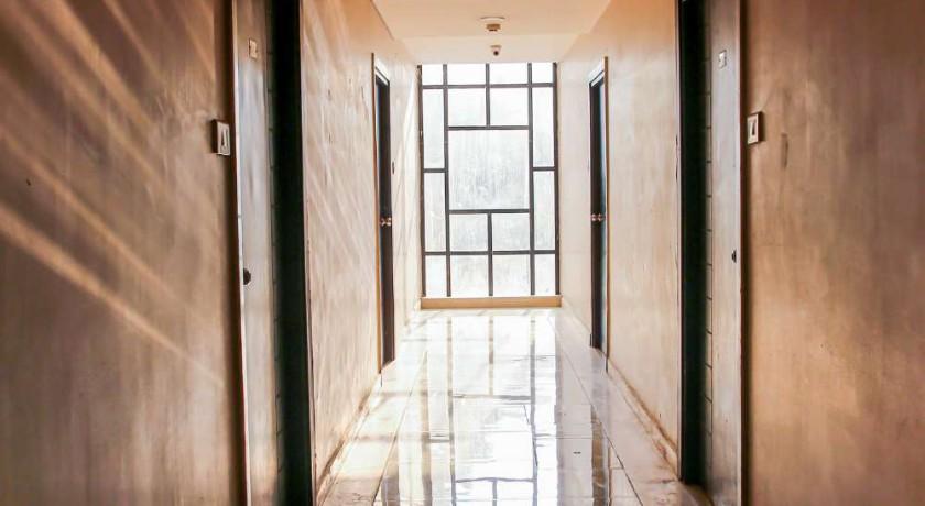 Maniram Palace Hotel and Restaurant in Agra