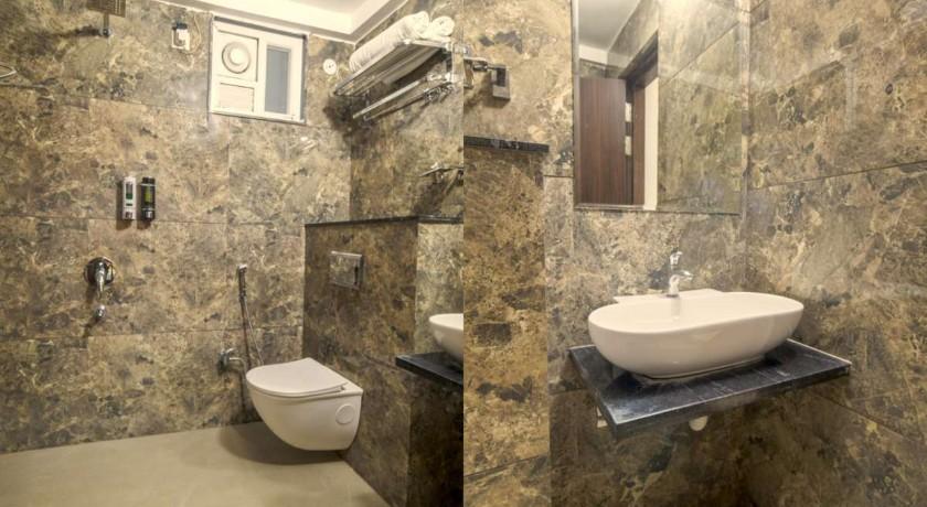 Hotel Meritel Grande in Indore