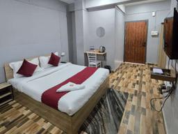 Hotel Pohor Regency in Guwahati