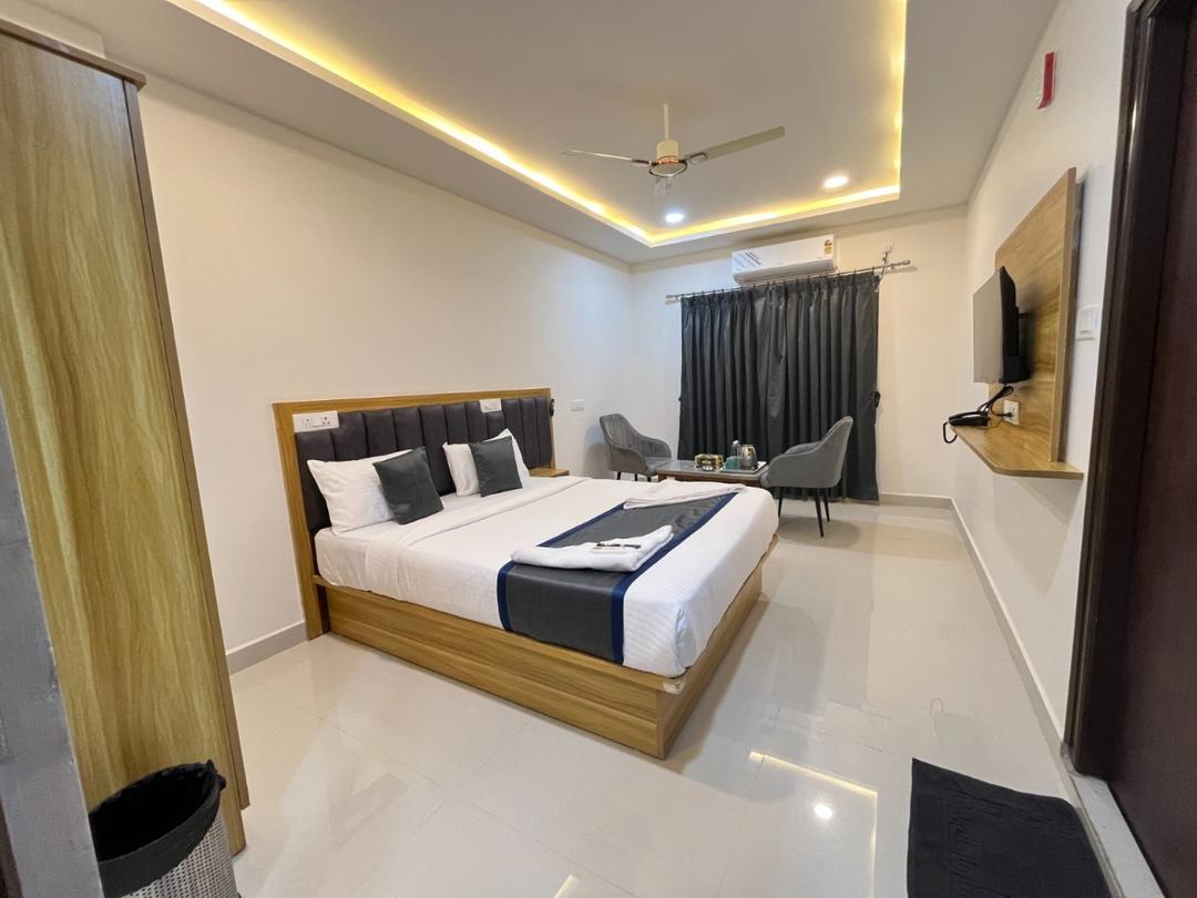 Hotel Vamshi Elite in Hyderabad