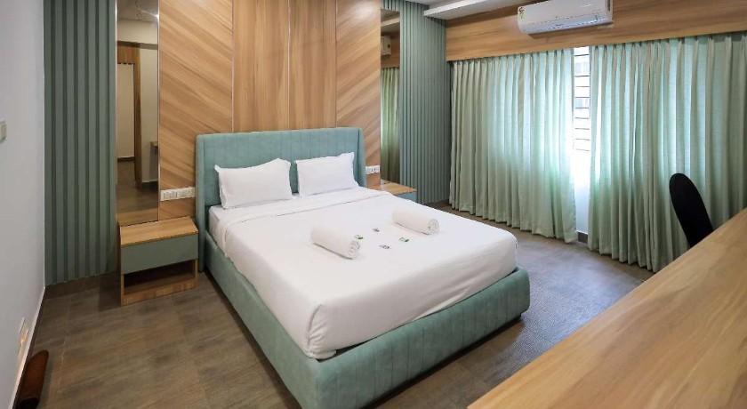 Hotel Heraa in Mangalore