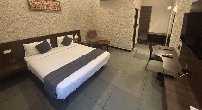 Hotel Navtara in Jaipur