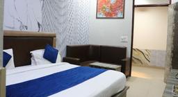 Hotel Grand Inn in Delhi