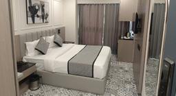 Hotel Laxus in Ahmedabad