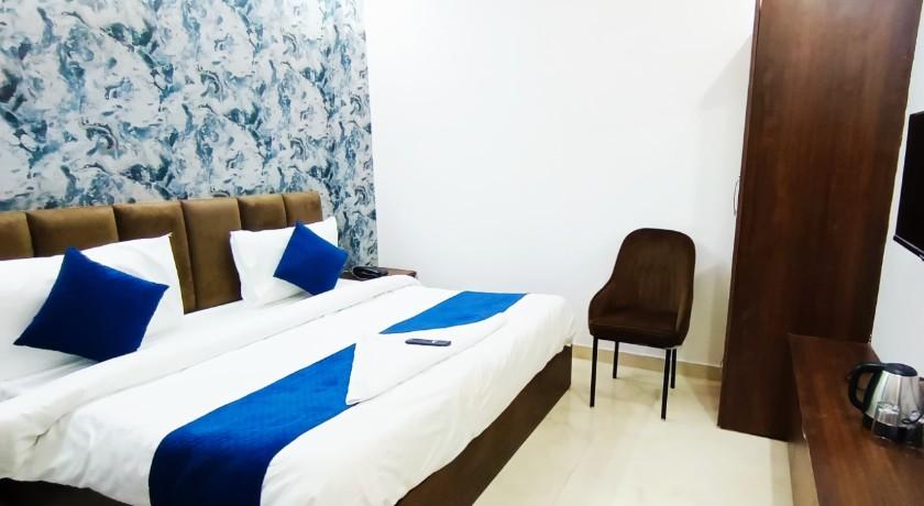 Hotel Kings Paradise in Lucknow