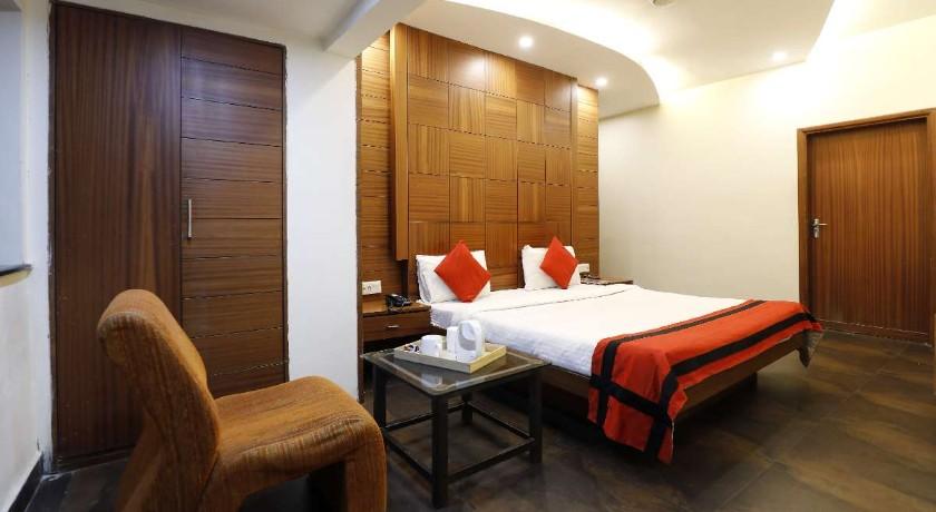 Hotel Trimoorti in Kolkata