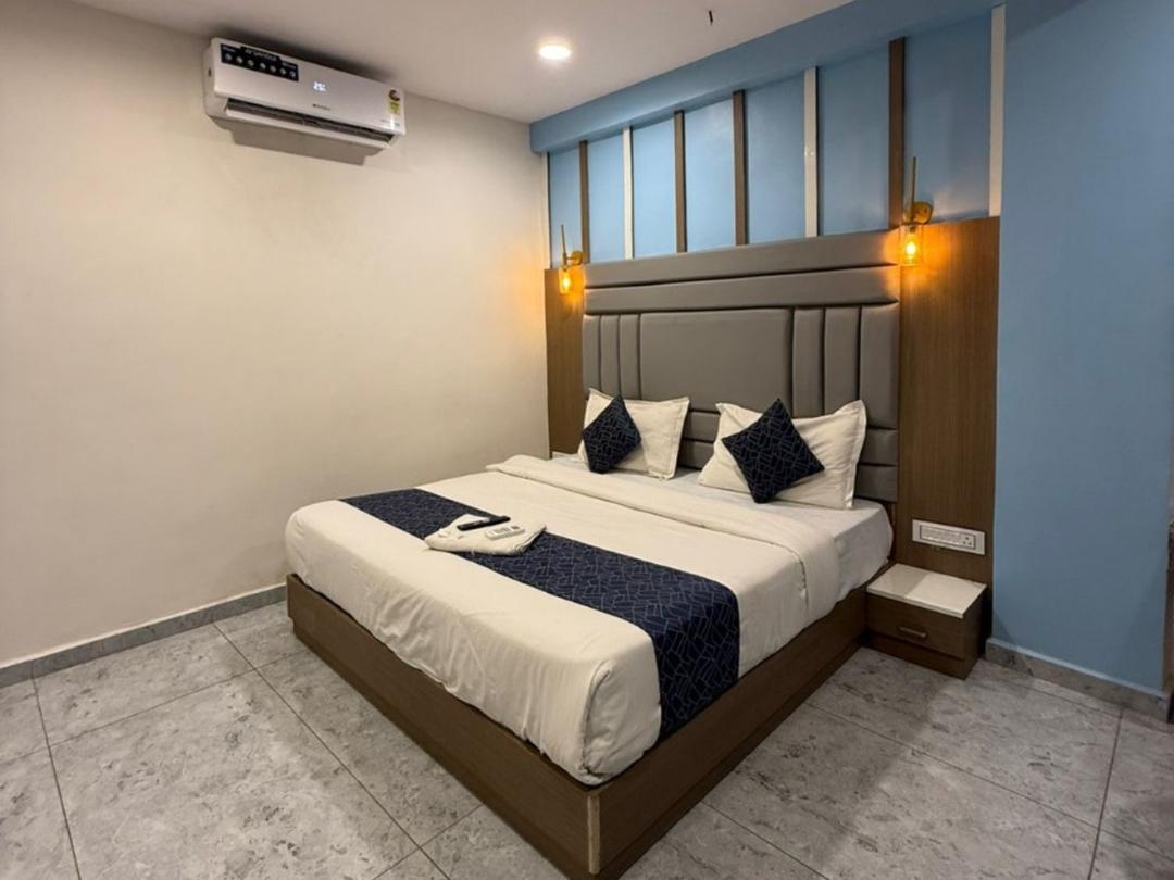 Hotel Urban View in Ahmedabad