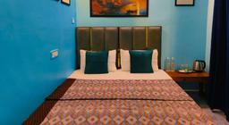 Hotel Glory Residency and Cafe in Varanasi