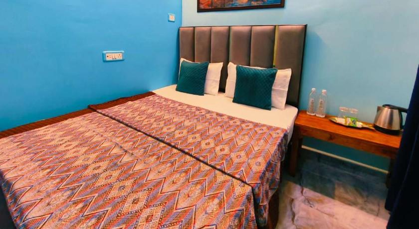 Hotel Glory Residency and Cafe in Varanasi