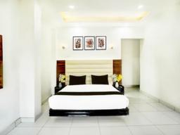 Oasis Hotel in Noida