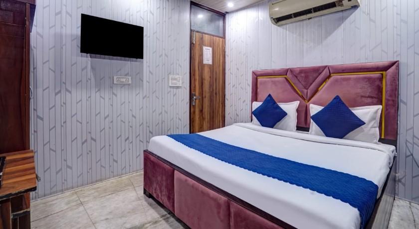 Hotel The Arrow in Delhi