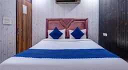 Hotel The Arrow in Delhi