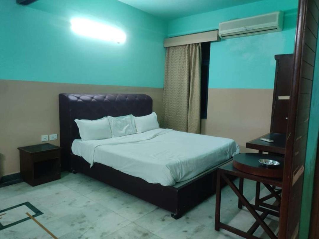 Hotel Blue Bird in Jaipur