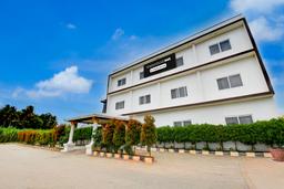 Super Townhouse Oak Sri Mahadeshwara Convention Centre Formerly Shri Aprameya Resort in Mysore