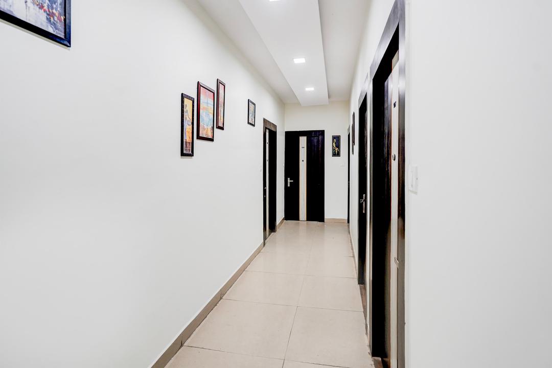 Super Townhouse Faizabad Road Opp BBD University in Lucknow