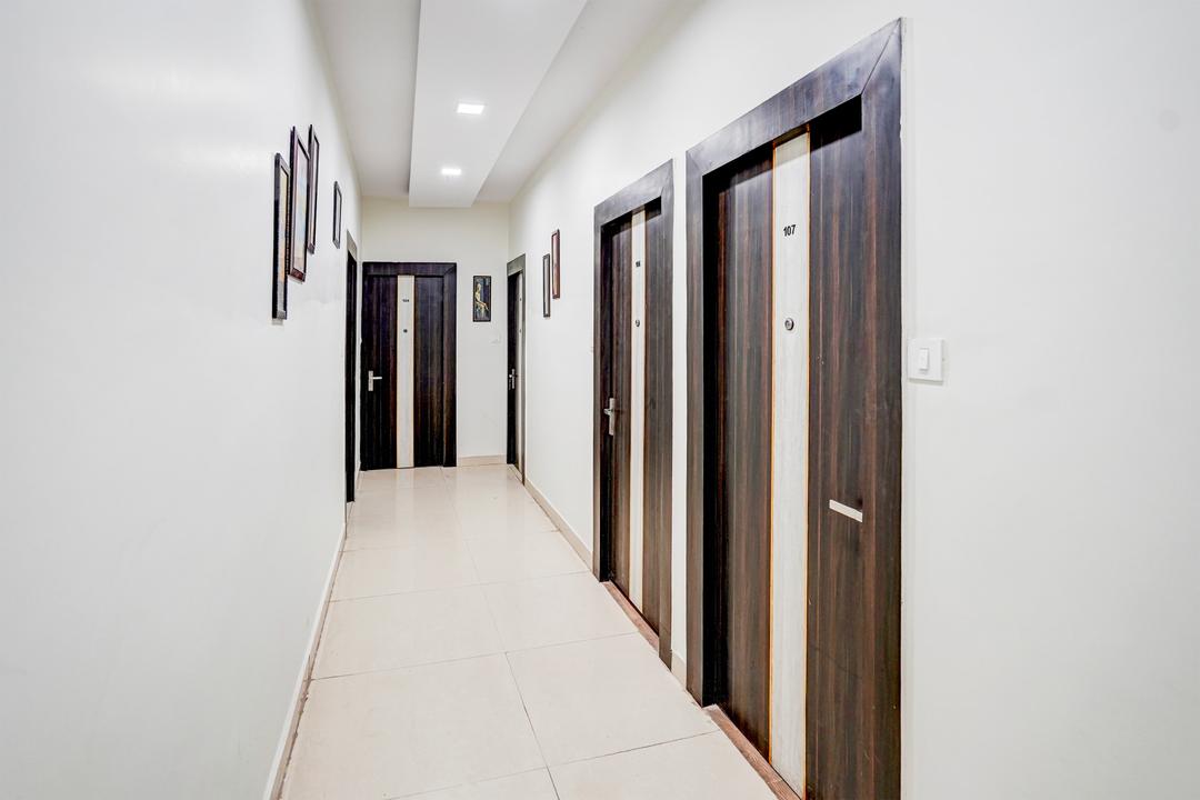 Super Townhouse Faizabad Road Opp BBD University in Lucknow