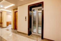 Super Townhouse Oak Dhanbad Near SSLNT College Formerly Kapson in Dhanbad