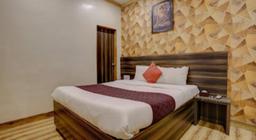 Hotel Green Park in Mumbai