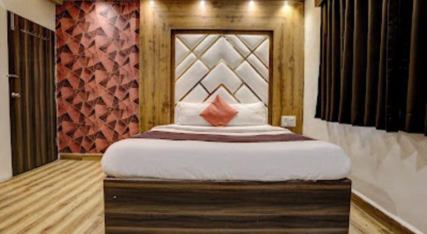 Hotel Green Park in Mumbai