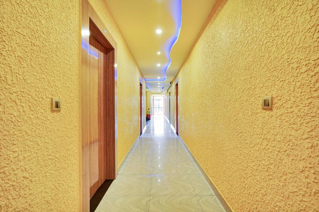 Super Collection O Kushal Nagar Near KSRTC Bus Stand in Coorg