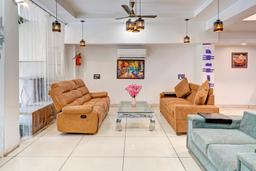 Super Townhouse Sector 47 Near Medanta in Gurgaon