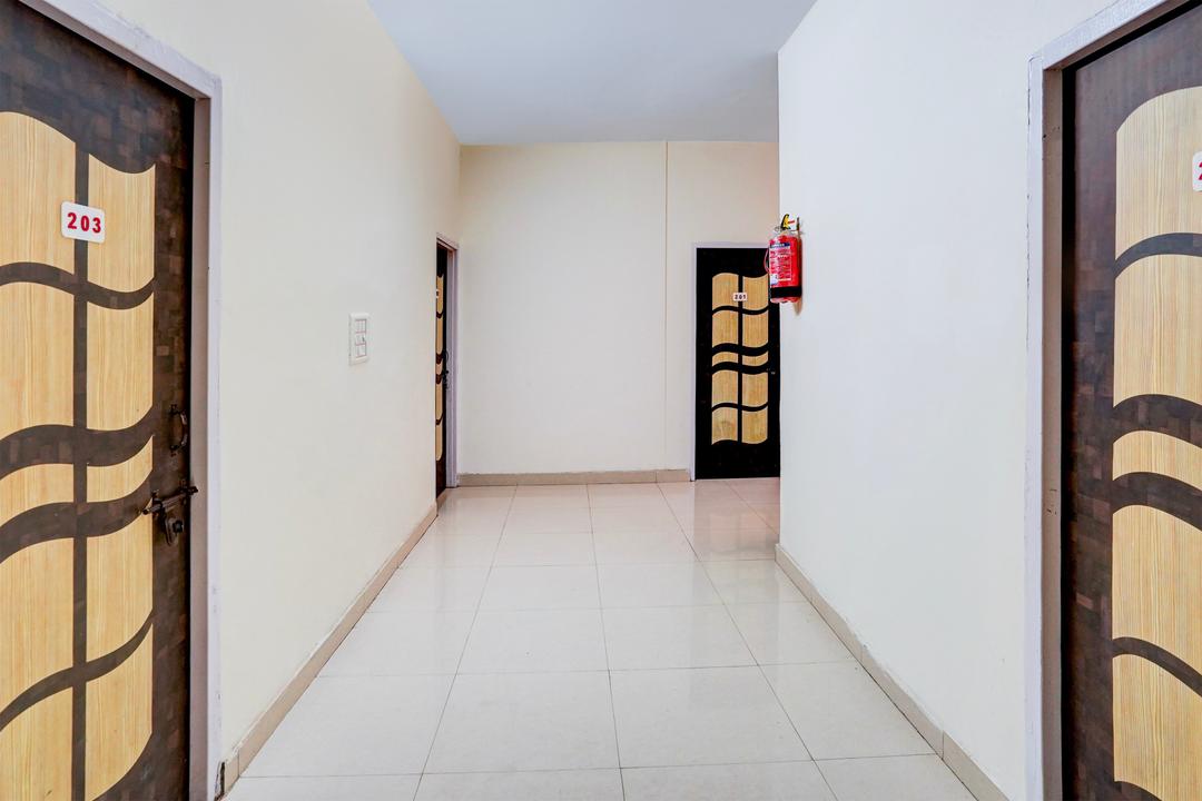 Super Hotel O Sudhowala Near Nanda ki Chowk in Dehradun