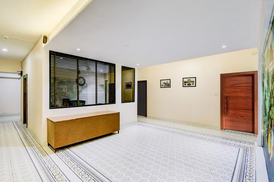 Super Townhouse Chandpole Metro Station Formerly Hotel Raghuraj Palace in Jaipur