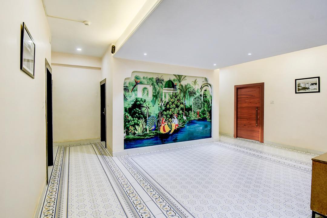 Super Townhouse Chandpole Metro Station Formerly Hotel Raghuraj Palace in Jaipur