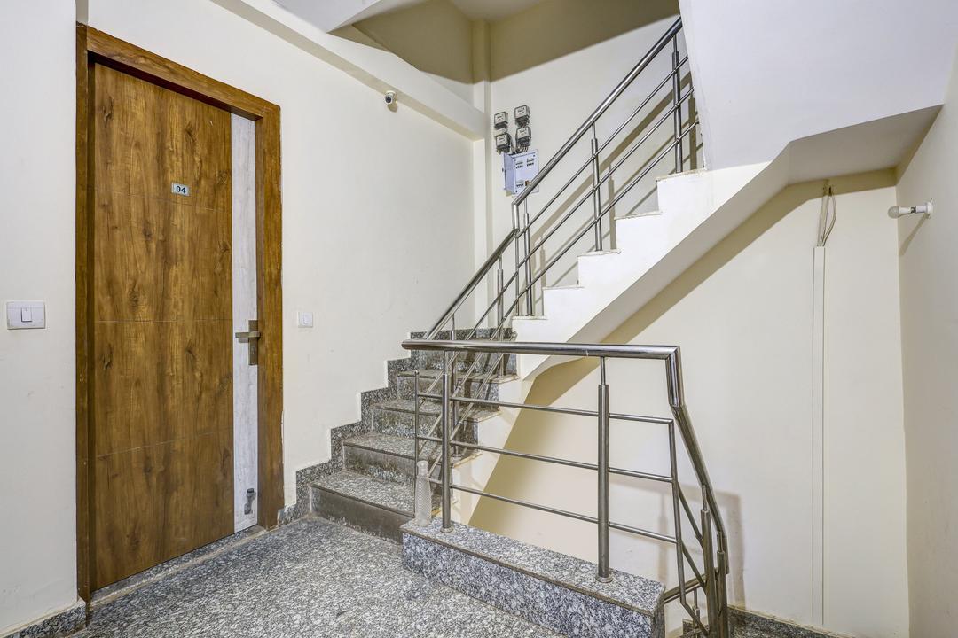 Super Hotel O Sector 52 Gurgaon in Gurgaon