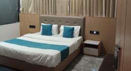 Hotel Earth Orbit in Gandhinagar