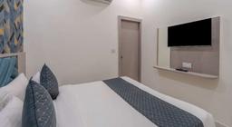 Hotel Vivan in Ahmedabad