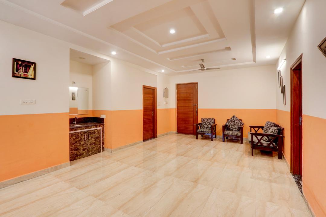 Collection O KPHB Metro Station Hyderabad Formerly Hillside in Hyderabad