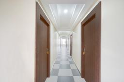 Collection O Ranipur - Dhaney Crossway Formerly Saroj Inn in Sultanpur