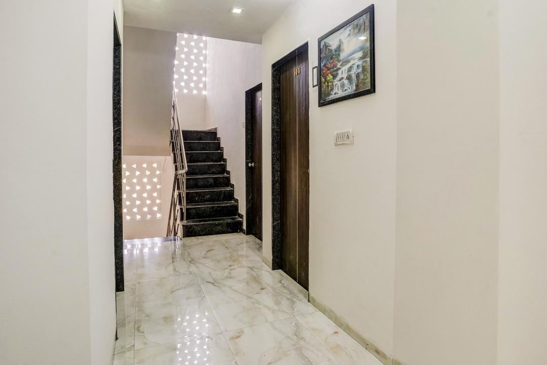 Hotel O Nashik Near Vijay Mamta Theatre Formerly Sahara Inn in Nashik