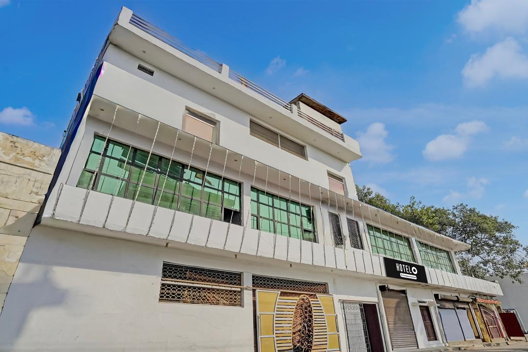 Hotel O Sultanpur Railway Junction Formerly Sanskar Marriage Lawan in Sultanpur