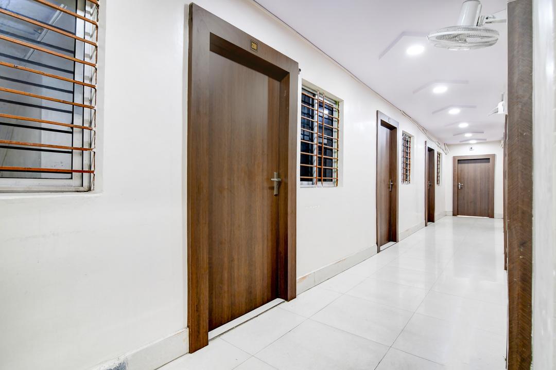 Super Collection O NIT More Adityapur Formerly Hotel Subheksha in Jamshedpur