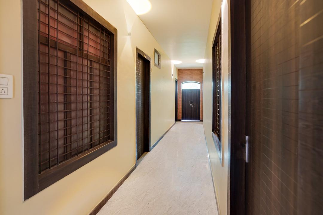 Super Collection O Rajapur Circuit House in Prayagraj