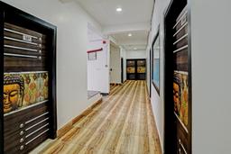 Super Collection O Sector 55 Noida Near Noida Stadium in Noida