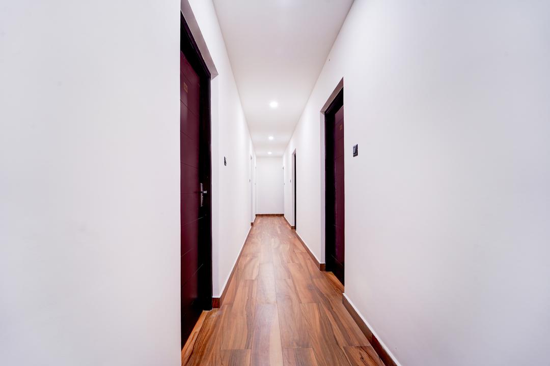 Super Hotel O Gandhi Nagar Near South Railway Backgate in Kochi