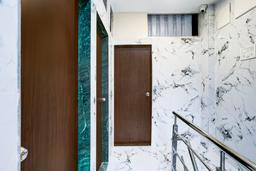 Super Hotel O Khar East Near Railway Station in Mumbai