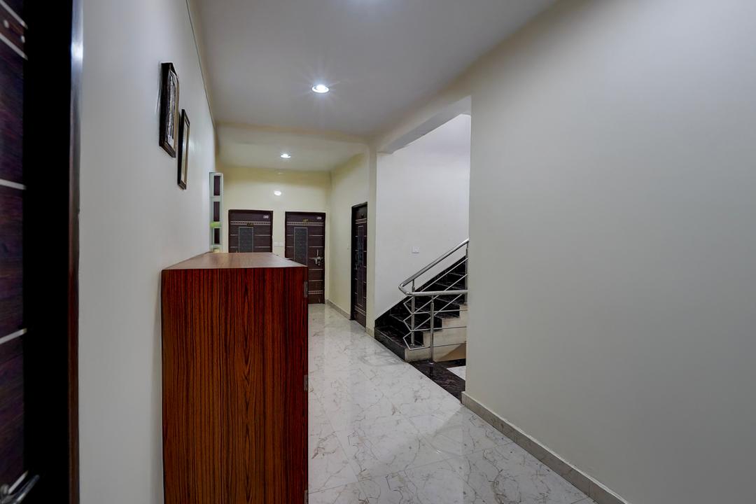Super Hotel O Samne Ghat in Varanasi