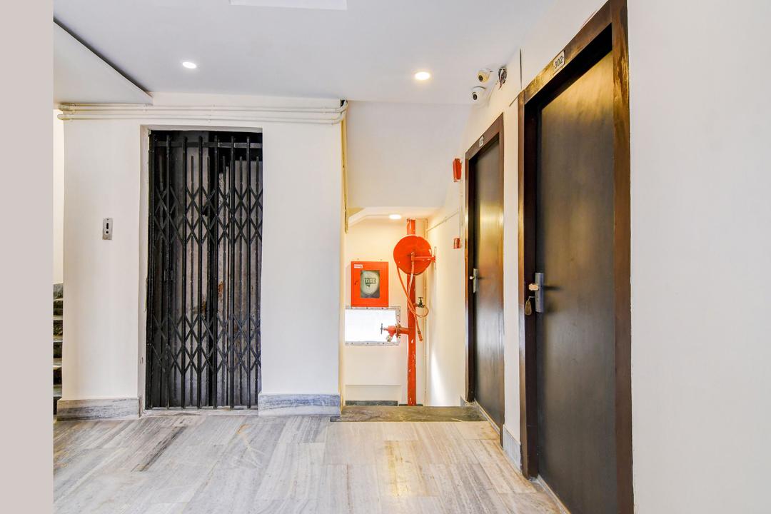 Super Hotel O Sarat Bose Road Formerly Shree Guest House in Kolkata