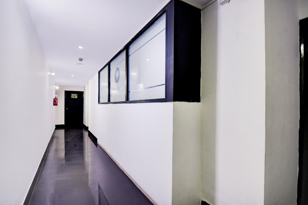 Super Townhouse Oak Ballygunge Formerly Hotel Lovelock in Kolkata