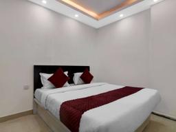 Hotel Royal Palace in Kolkata
